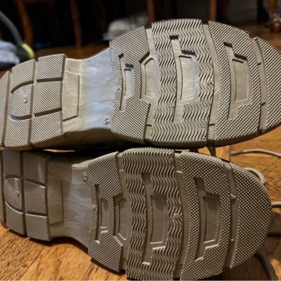 Men’s Tan Camouflage Fleece Boots - Picture 6 of 7